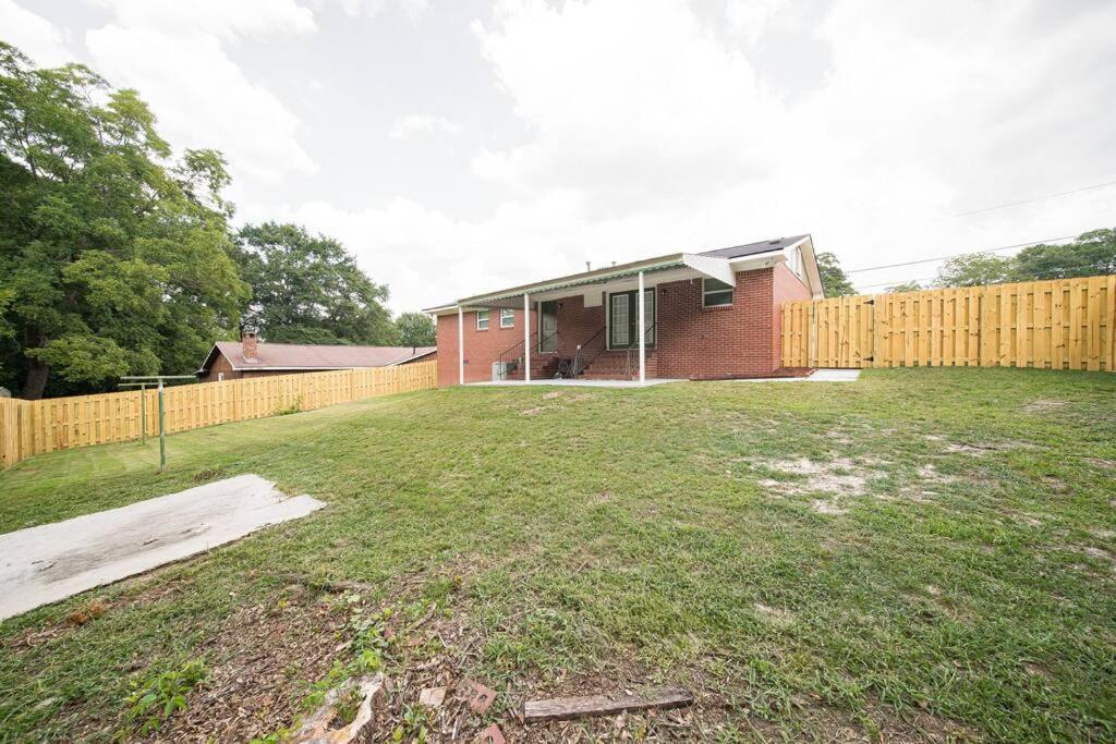 Cozy Brick Ranch Home Owned And Operated By An Army Soldier!! كولومبس المظهر الخارجي الصورة